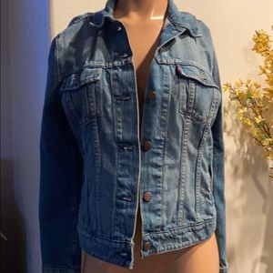 Levi’s women’s denim jacket Sz M(1)